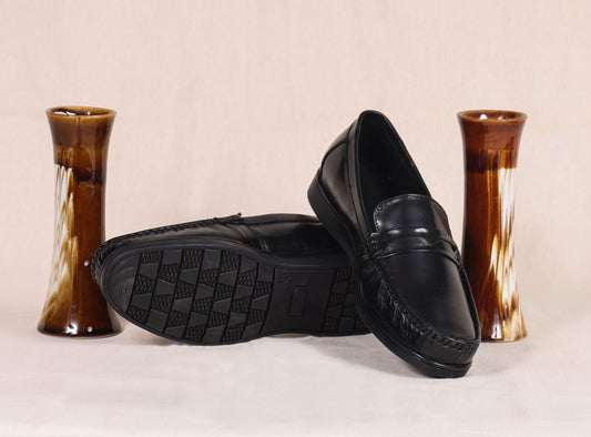 "Stride in Style: Black Casual Loafer Shoes" Art: LS-1104