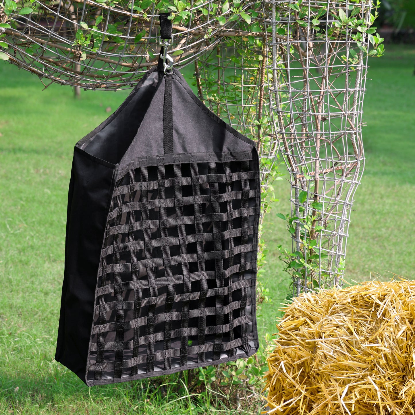 Durable Hay Net Bag | New Design for Efficient Feeding".(Art-HB-17)