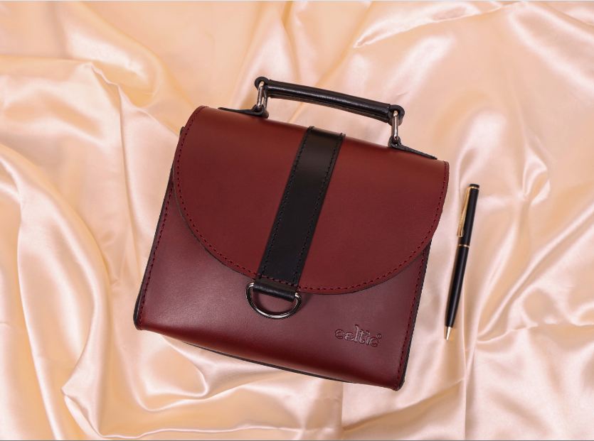 Premium Burgundy Leather Sling Bag for Stylish Everyday Use.   ART:-BG-1753