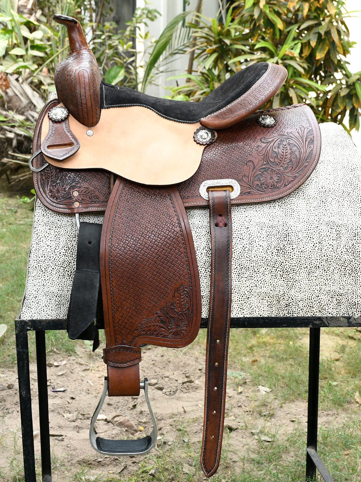 Anam Exim New Premium Handmade Leather Western Saddle – Elegant Design and Lasting Comfort. ( Art-WSD-04 )